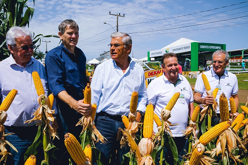 23º Dia de Campo Copercampos inicia com compromisso ao conhecimento e presença de autoridades