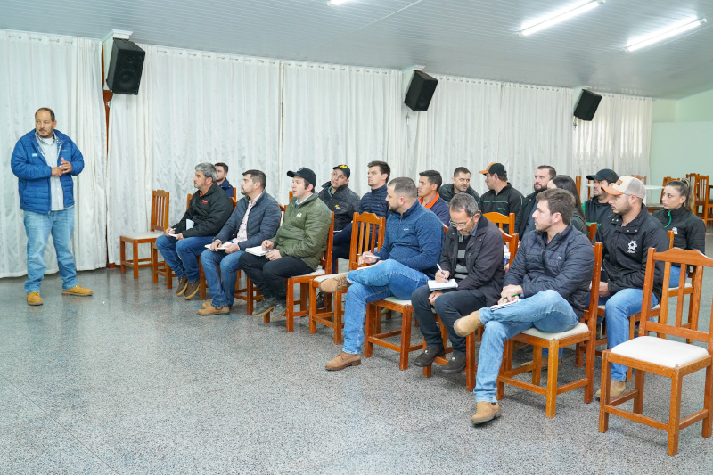 Copercampos e expositores das vitrines vegetais definem ações para realização do 28º Show Tecnológico